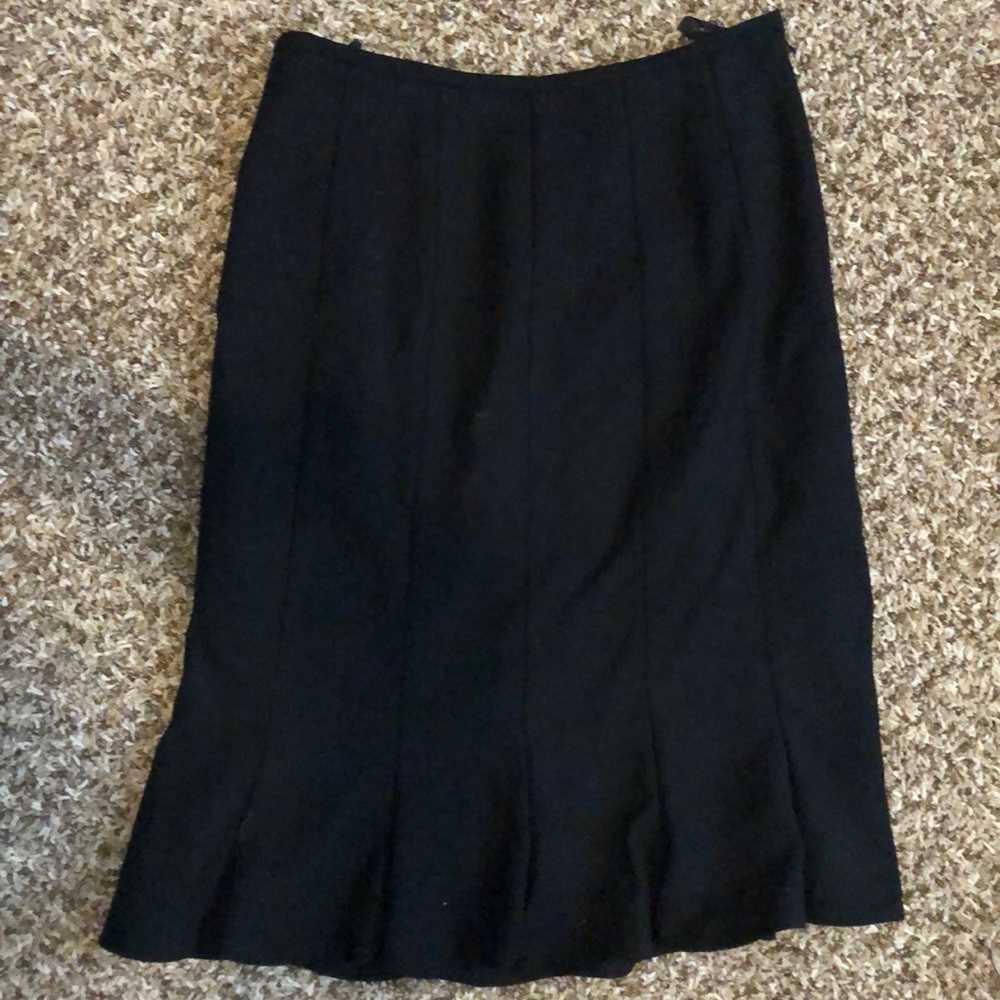 Black skirt, business style